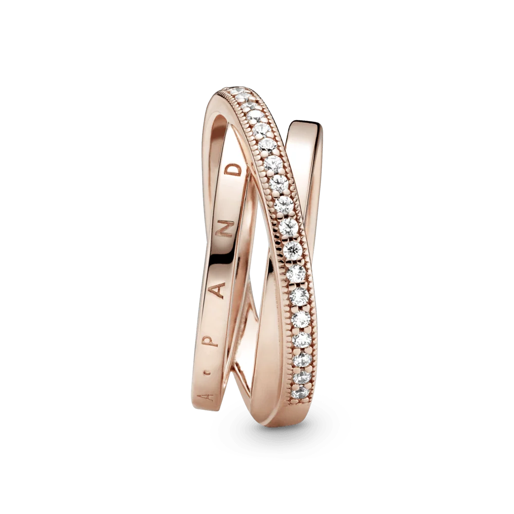 Anillo de triple banda con pavé cruzado oro rosa